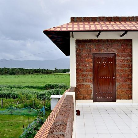Lakshmi Illam Near Isha Yoga Adiyogi Alāndurai Exterior foto